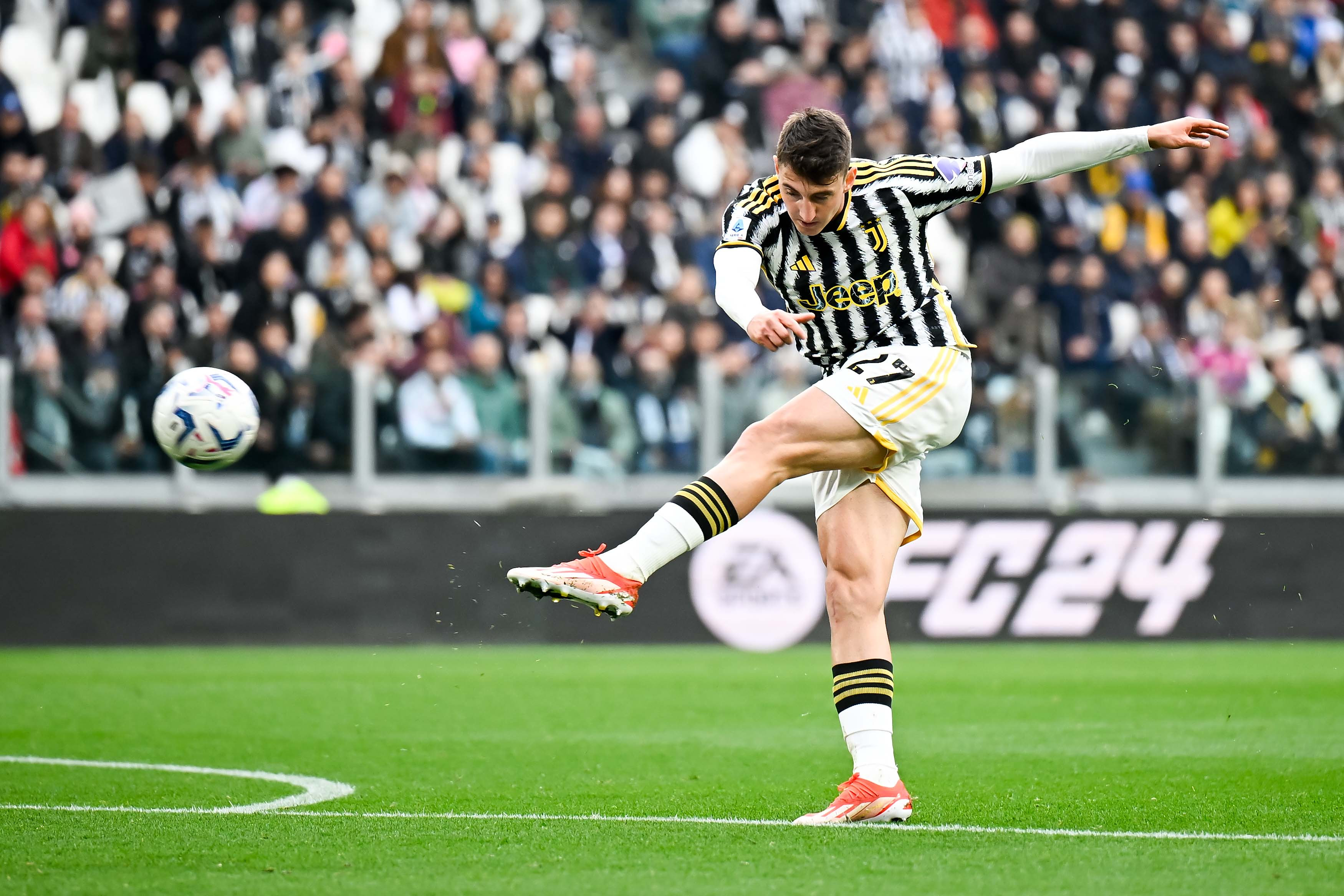 争霸之战:AC米兰胜算几何? 争霸之战:AC米兰胜算几何?