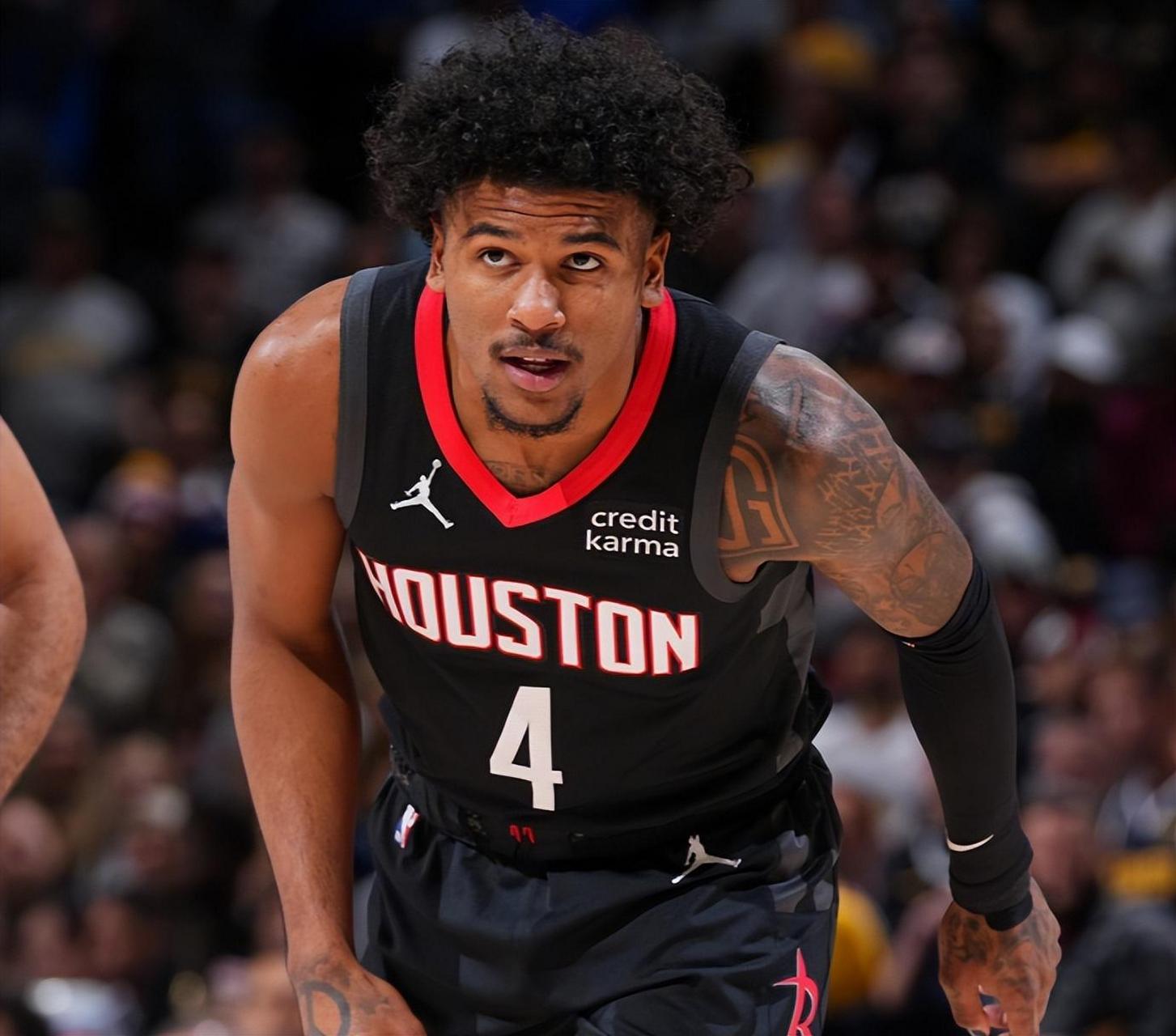 火箭客场战胜快船，保持不败的简单介绍