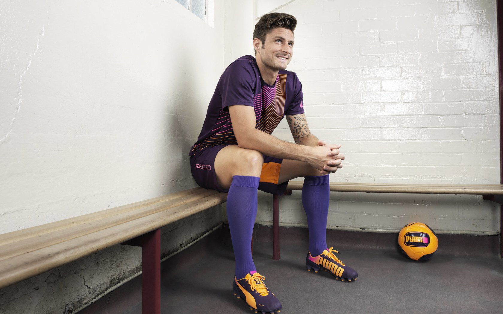 太阳淘汰赛过关湖人,范弗利特成为关键先生