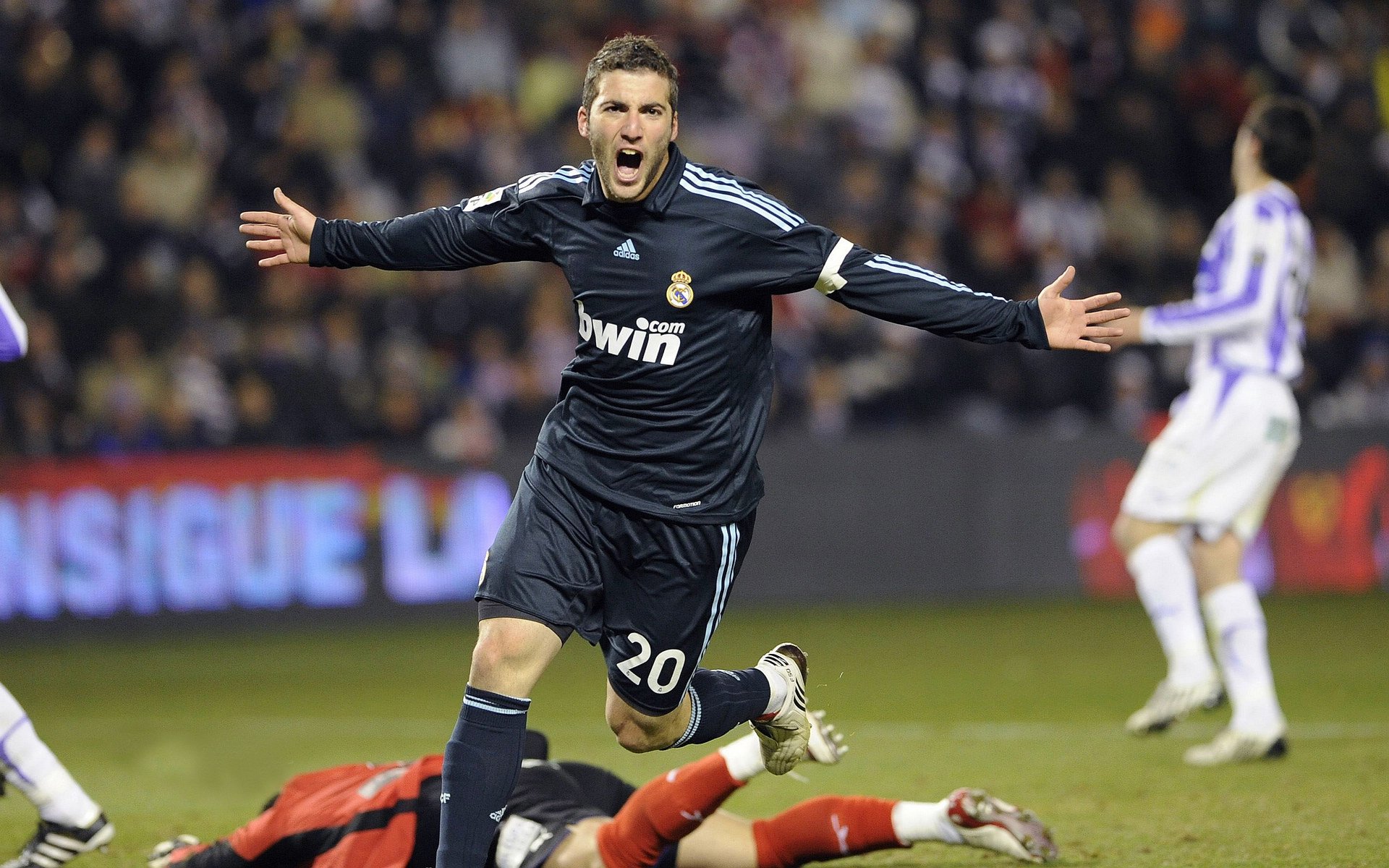 那不勒斯碾压哥伦比亚?不,这是孙兴慜的季后赛抢七启示录