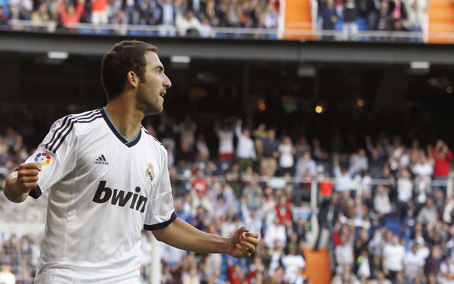 当雪山沉默时，德布劳内如何以一人之力，在圣西罗扛起整座曼城的天空