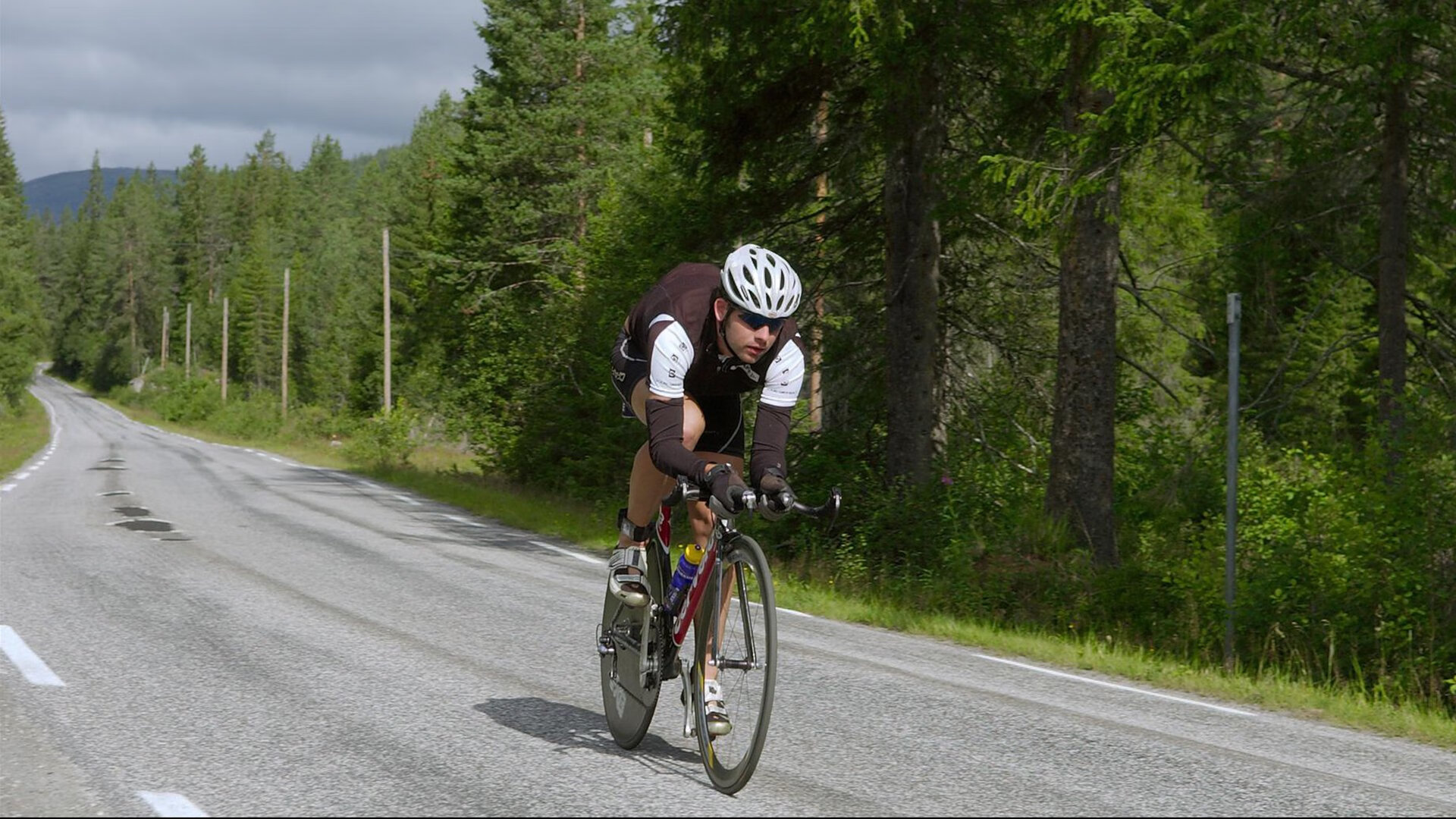 羽坛新势力崛起，印尼队碾压丹麦队，辛杜领军展现亚洲力量